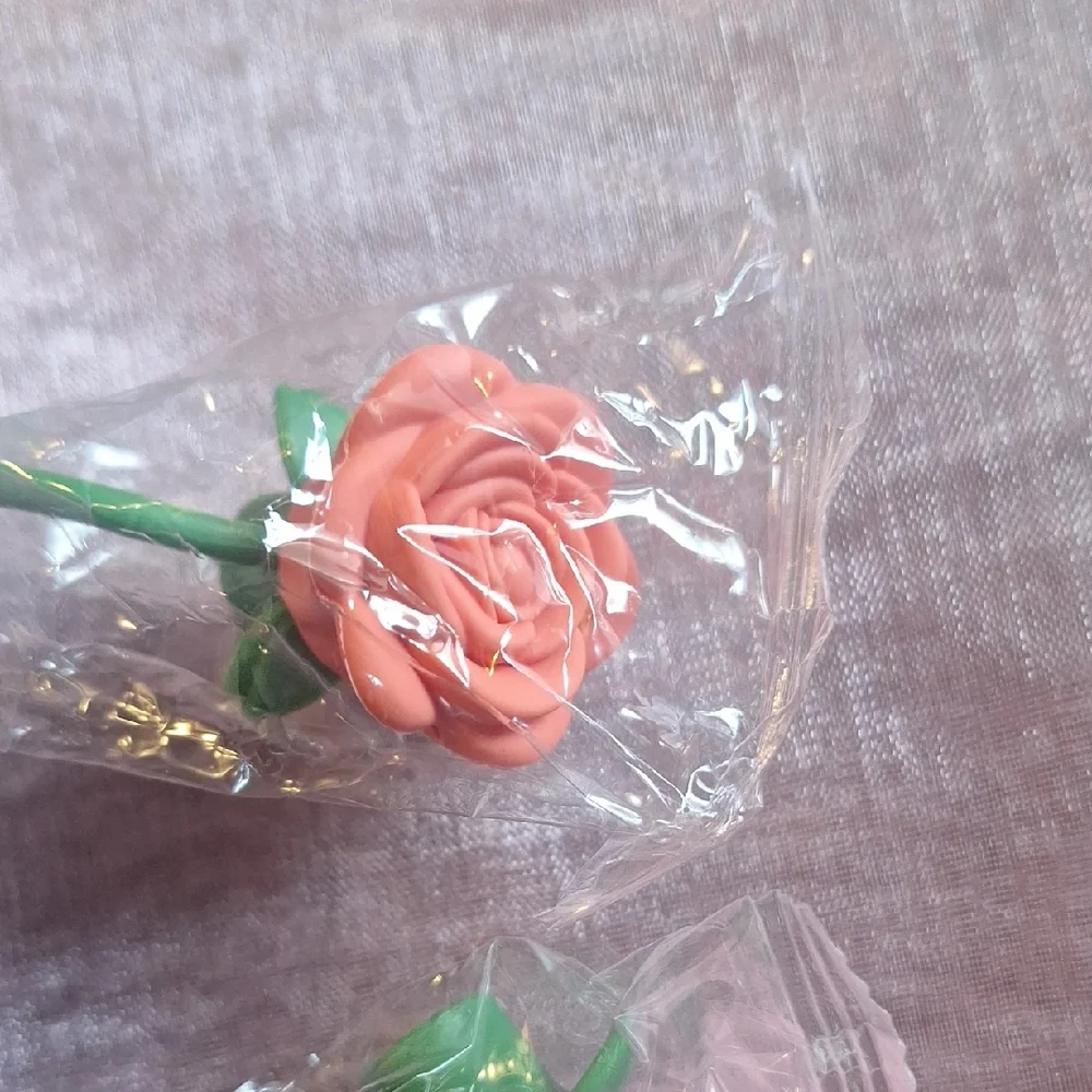 Set Of 3 Rose Silicone Straw Toppers - Straw Cover - Fits 10mm And Stanley